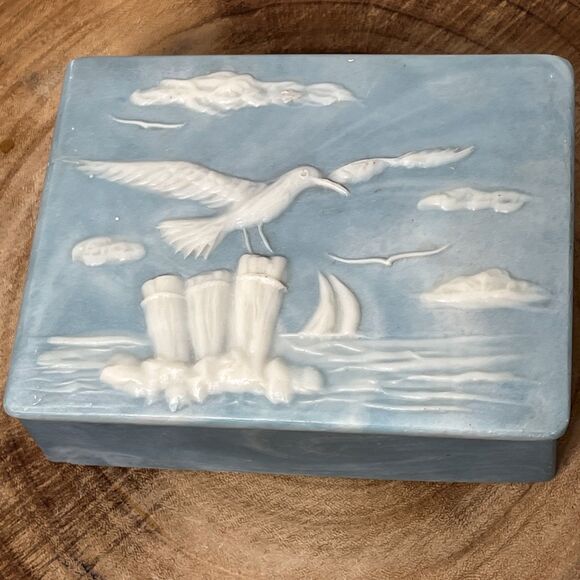 Vintage Blue Incolay Jewelry Trinket Box Seagulls Ocean Beach Birds 5.5”x4” - Picture 2 of 9